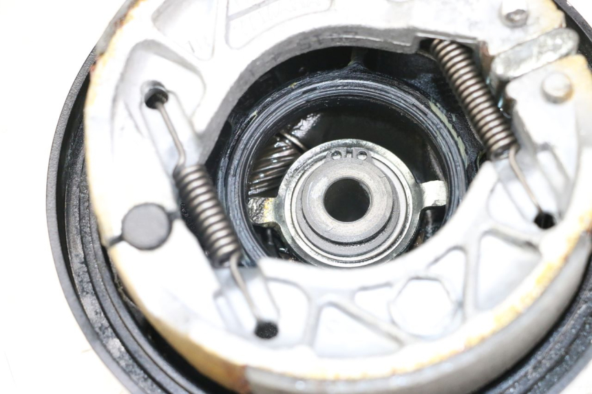 photo de VOORREMTROMMEL MBK OVETTO ONE 2T 50 (2013 - 2017) - Zoom op gebruiksstaat