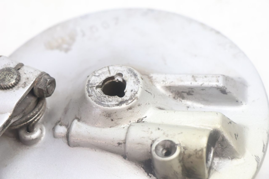 photo de VOORREMTROMMEL HONDA SCV LEAD 100 (2003 - 2007) - Technische close-up