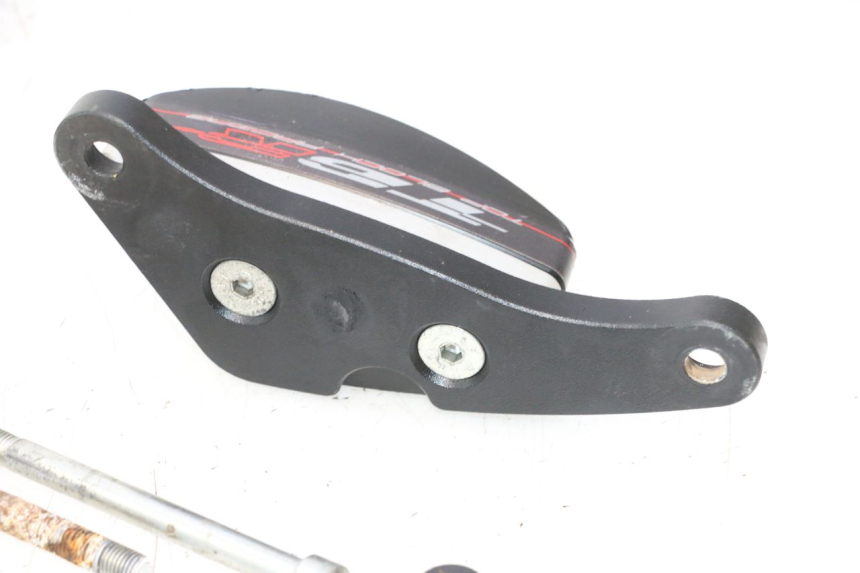 photo de MOTORDEMPING SUZUKI SV S 650 (2003 - 2009) - Bevestigingspunten