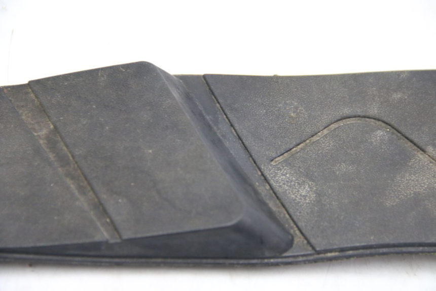 photo de VOETSTEUNMATTEN APRILIA ATLANTIC 500 (2002 - 2003) - Alternatieve hoek