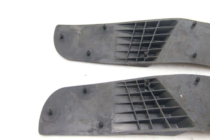 photo de VOETSTEUNMATTEN APRILIA ATLANTIC 500 (2002 - 2003) - Gecontroleerd onderdeel