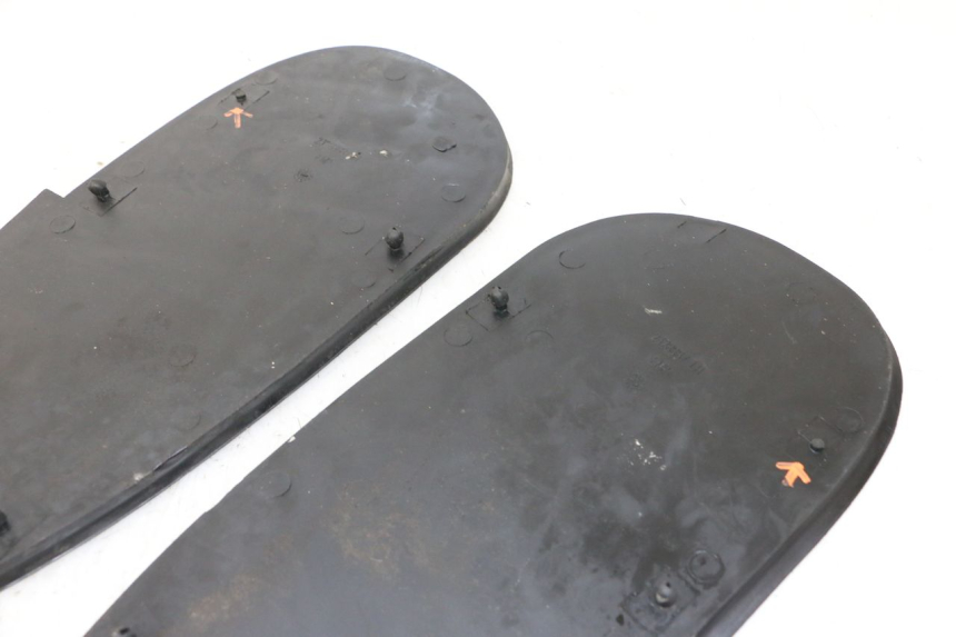 photo de VOETSTEUNMATTEN BMW C1 125 (2000 - 2003) - Detail van het onderdeel