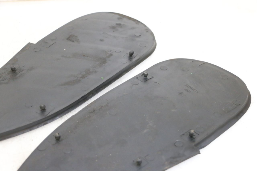 photo de VOETSTEUNMATTEN BMW C1 125 (2000 - 2003) - Detail van het onderdeel