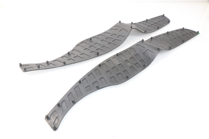 photo de VOETSTEPPENMAT SUZUKI BURGMAN 125 (2007 - 2014) - Andere kijkhoek