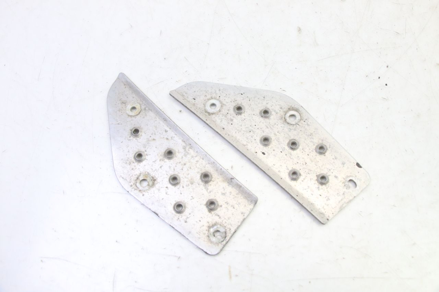 photo de VOETSTEUNMATTEN YAMAHA BW'S 100 (1999 - 2002) - Zoom op gebruiksstaat