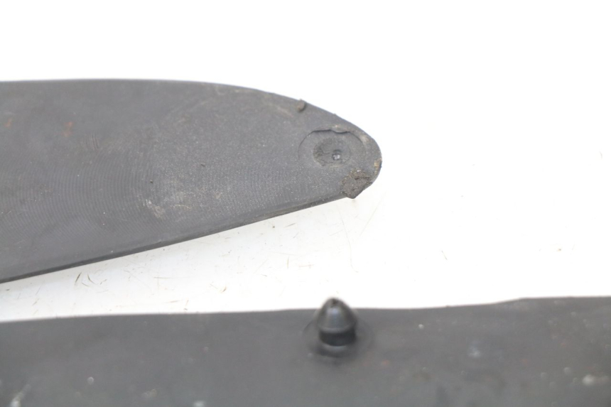 photo de VOETSTEPPENMATTEN ERIDER CARGO 1 (2009 - 2018) - Zoom op gebruiksstaat