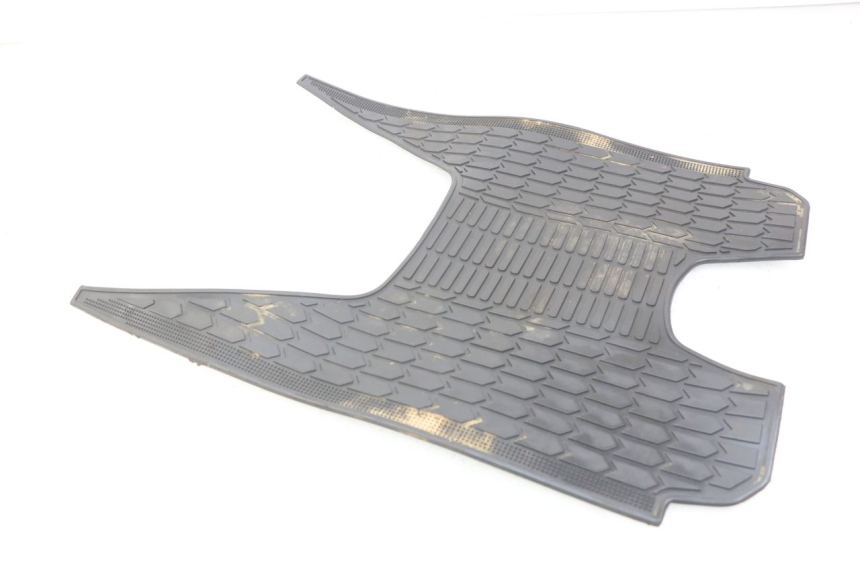 photo de VOETSTEUNMATTEN SUZUKI CP 80 (1985 - 1996) - Andere kijkhoek