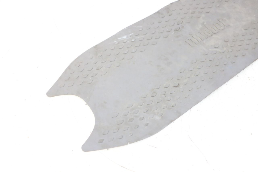 photo de VOETSTEUNMATTEN SEGWAY NINEBOT F65I 1 - Technische close-up