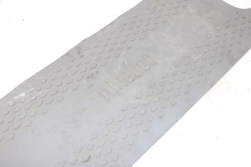 photo de VOETSTEUNMATTEN SEGWAY NINEBOT F65I 1 - Overzicht