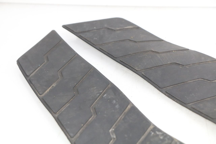 photo de VOETSTEUNMATTEN HONDA FES PANTHEON 2T 125 (1998 - 2002) - Overzicht