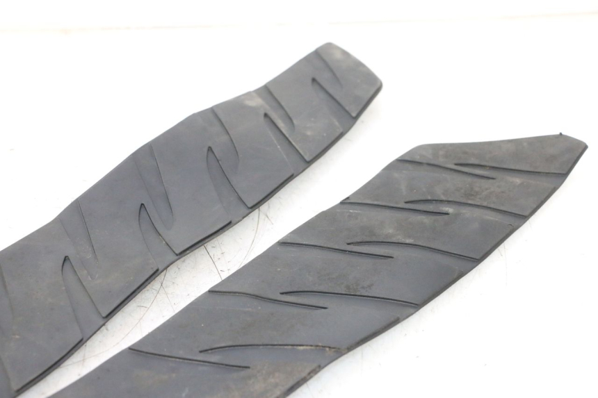 photo de VOETSTEPPENMATTEN HONDA FJS SILVER WING SILVERWING 400 (2005 - 2008) - Overzicht