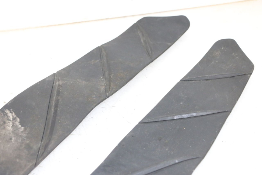 photo de VOETSTEPPENMAT HONDA FORZA ABS 300 (2013 - 2017) - Overzicht