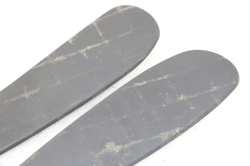 photo de VOETSTEUNMATTEN PEUGEOT GEOPOLIS RS 125 (2007 - 2009) - Detail van het onderdeel