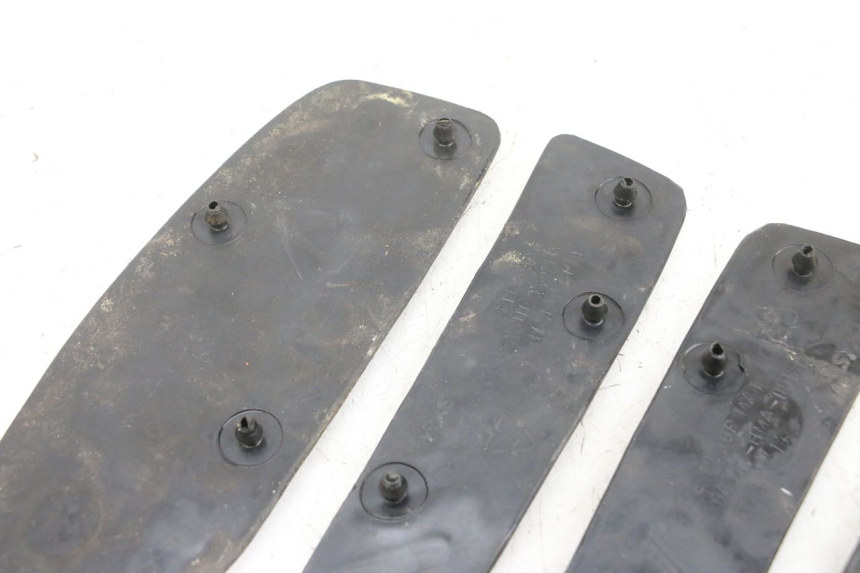 photo de VOETSTEPPENMAT SYM GTS EVO 125 (2009 - 2013) - Technische close-up