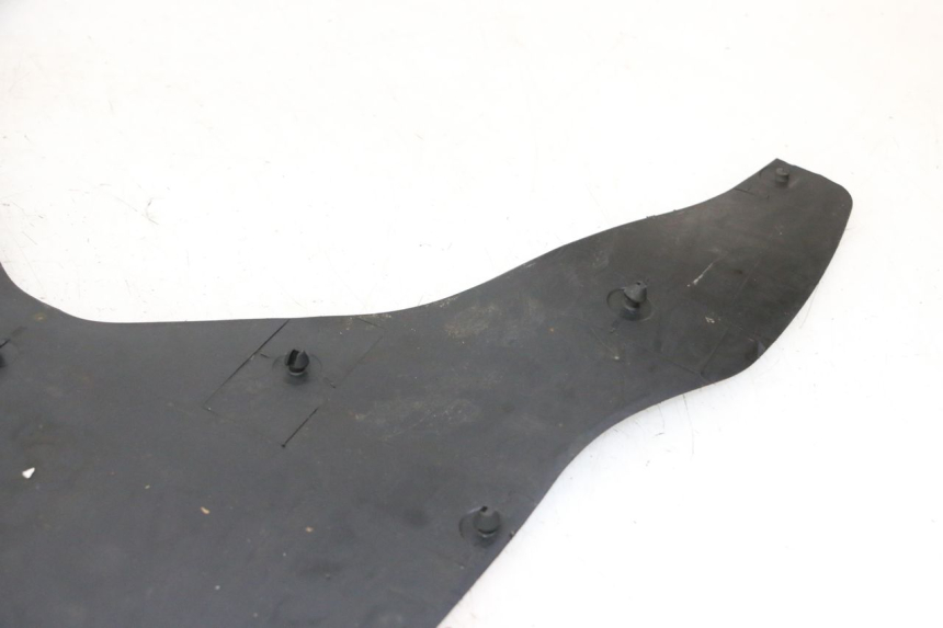 photo de VOETSTEUNMATTEN DAELIM HISTORY 125 (2001 - 2002) - Staat van het oppervlak