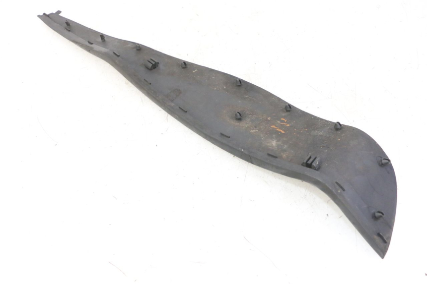 photo de VOETSTEPPENMAT PIAGGIO IE MP3 YOURBAN 300 (2011 - 2016) - Zoom op gebruiksstaat