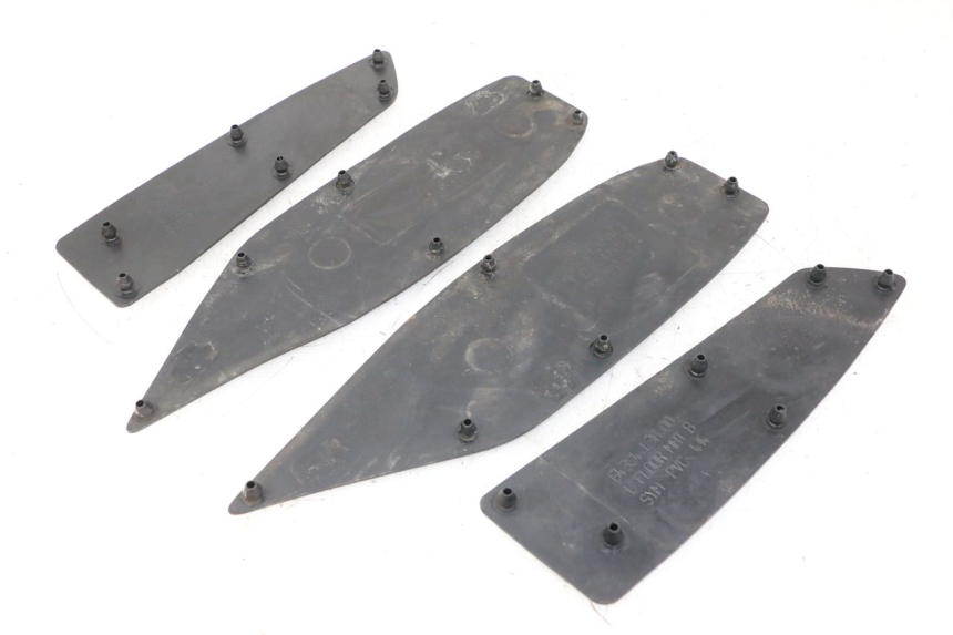 photo de VOETSTEPPENMAT SYM JOYMAX 125 (2010 - 2017) - Detail van het onderdeel