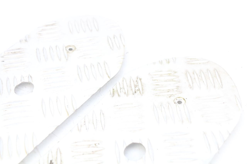 photo de VOETSTEPPENMAT PEUGEOT KISBEE 2T 50 (2010 - 2017) - Technische close-up