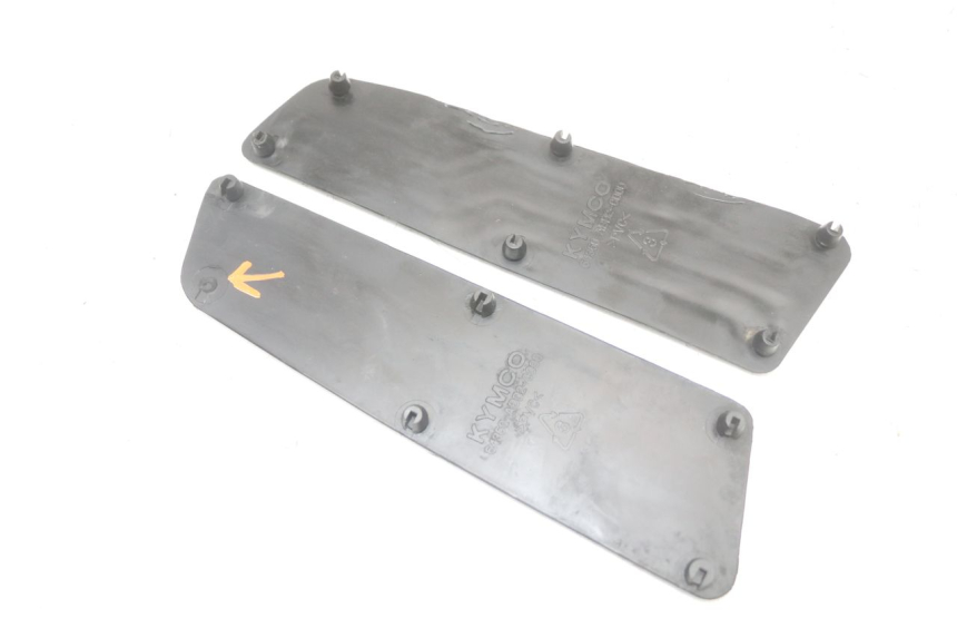 photo de VOETSTEPPENMAT KYMCO X-TOWN XTOWN 125 (2016 - 2021) - Bevestigingspunten