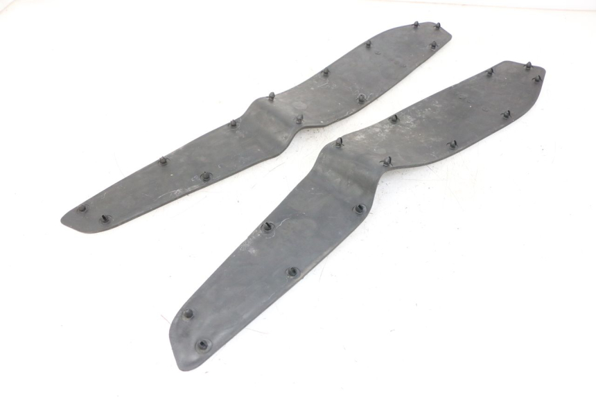 photo de VOETSTEUNMATTEN KYMCO XCITING 500 (2007 - 2010) - Detail van het onderdeel