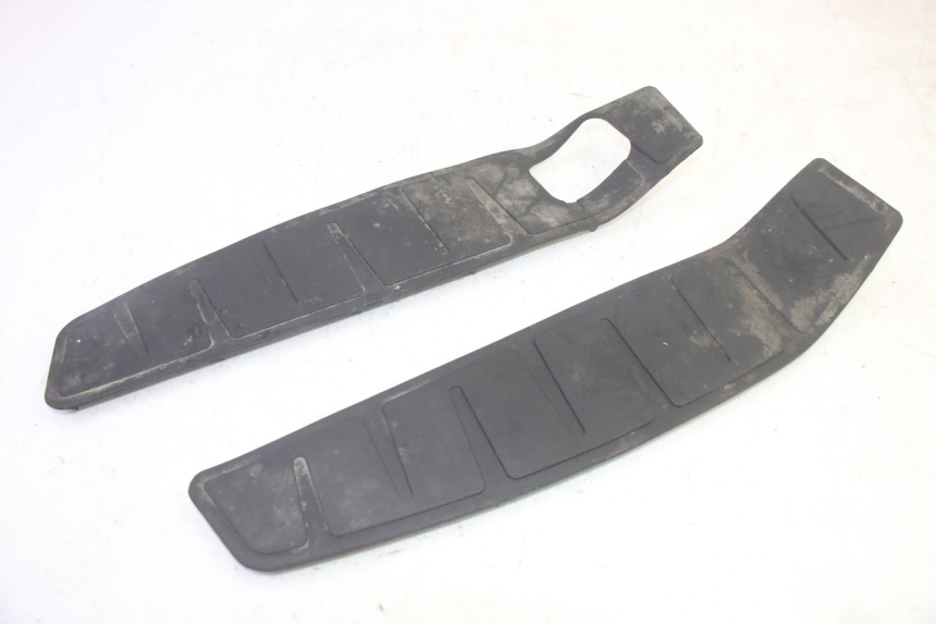 photo de VOETSTEUNMATTEN PIAGGIO MP3 HPE 350 (2018 - 2020) - Hoofdaanzicht