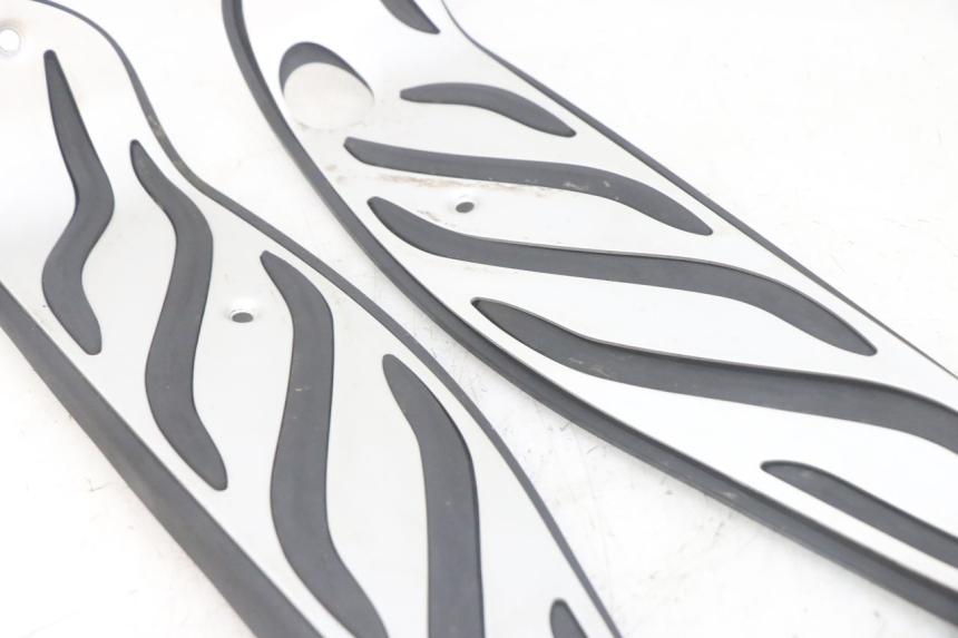 photo de VOETSTEUNMATTEN PIAGGIO MP3 HPE 300 (2019 - 2026) - Aanvullende foto