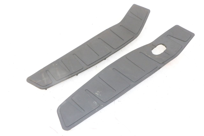 photo de VOETSTEUNMATTEN PIAGGIO MP3 LT 300 (2010 - 2016) - Hoofdaanzicht