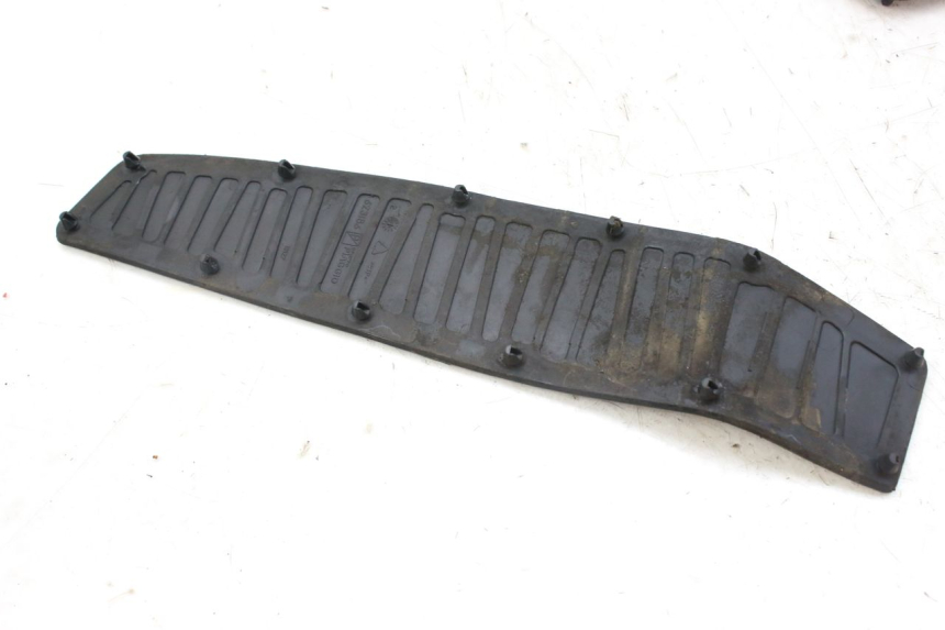 photo de VOETSTEPOKMAT PIAGGIO MP3 RL 250 (2006 - 2010) - Technische close-up