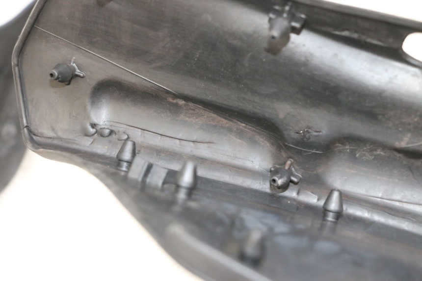 photo de VOETSTEUNMATTEN YAMAHA NEO'S CORE 1 (2022 - 2026) - Bevestigingspunten