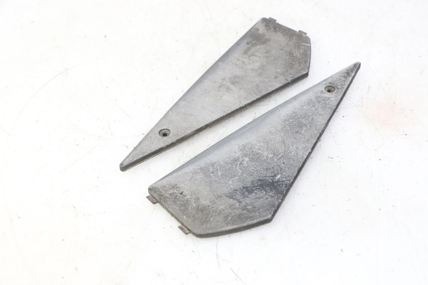 photo de VOETSTEUNMATTEN PIAGGIO NEW TYPHOON 50 (2010 - 2017) - Detail van het onderdeel