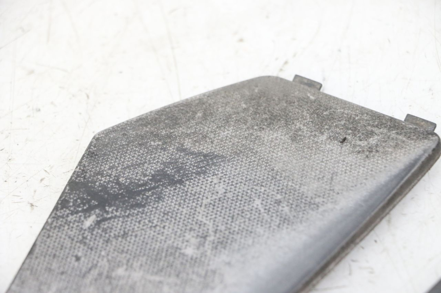 photo de VOETSTEUNMATTEN PIAGGIO NEW TYPHOON 50 (2010 - 2017) - Bevestigingspunten