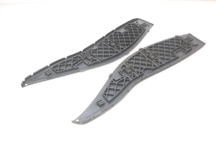 photo de VOETSTEUNMATTEN GILERA NEXUS 125 (2009 - 2013) - Zoom op gebruiksstaat