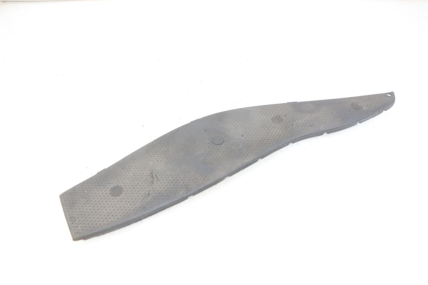 photo de VOETSTEPPENMATTEN GILERA NEXUS 125 (2007 - 2009) - Zoom op gebruiksstaat