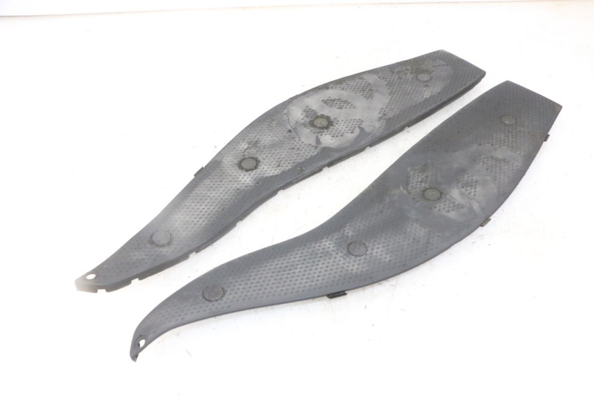 photo de VOETSTEUNMATTEN GILERA NEXUS 125 (2009 - 2013) - Zoom op gebruiksstaat