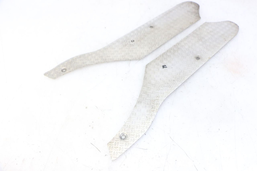 photo de VOETSTEUNMATTEN PIAGGIO NRG POWER PUREJET 50 (2018 - 2021) - Hoofdaanzicht