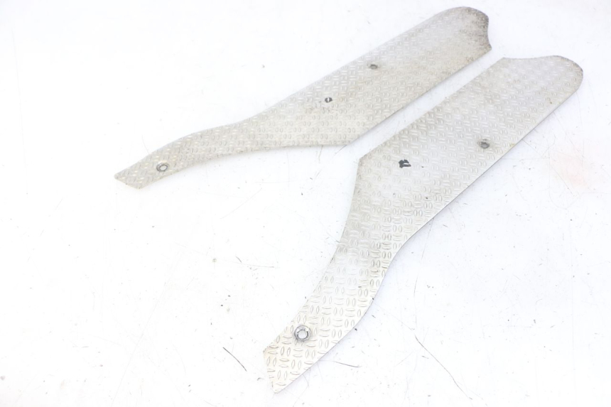 photo de VOETSTEUNMATTEN PIAGGIO NRG POWER PUREJET 50 (2018 - 2021) - Zoom op gebruiksstaat