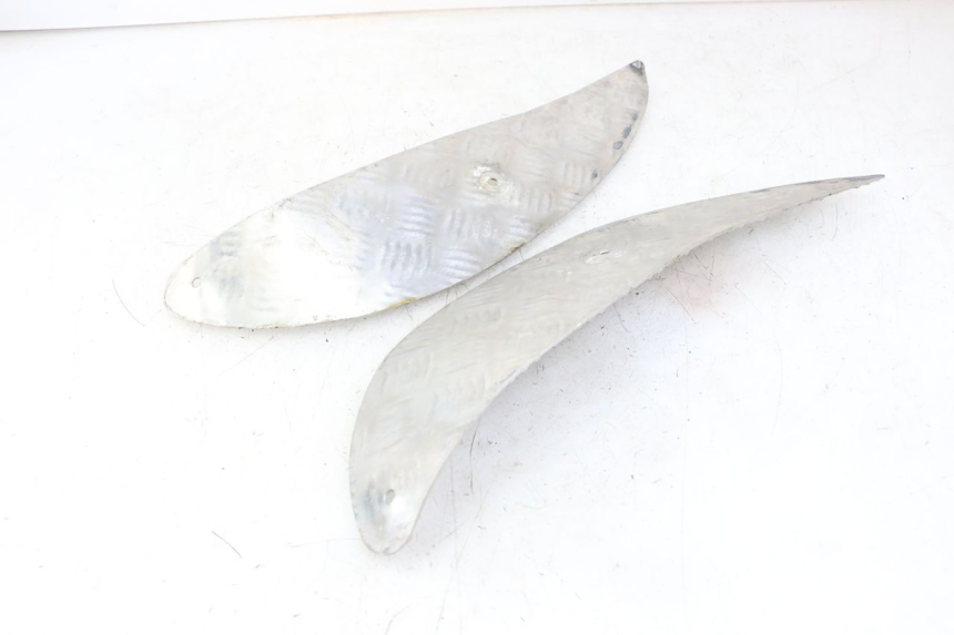 photo de VOETSTEUNMATTEN PEUGEOT ELYSTAR 50 (2002 - 2014) - Detail van het onderdeel