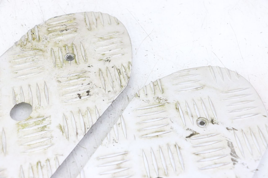 photo de VOETSTEUNMATTEN PEUGEOT KISBEE 4T 50 (2018 - 2022) - Overzicht