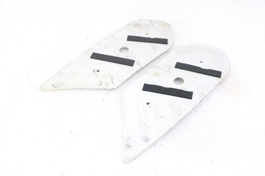 photo de VOETSTEUNMATTEN PEUGEOT STREETZONE I 2T 50 (2018 - 2020) - Andere kijkhoek