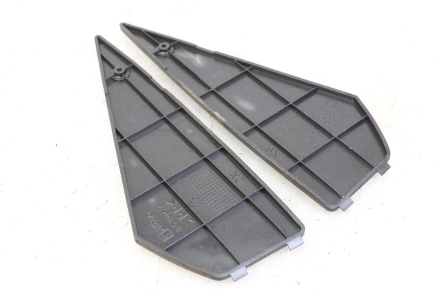 photo de VOETSTEUNMATTEN PIAGGIO NEW TYPHOON 50 (2010 - 2017) - Detail van het onderdeel