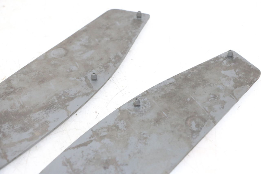 photo de VOETSTEPPENMATTEN APRILIA RALLY AC 50 (1995 - 2004) - Zoom op gebruiksstaat