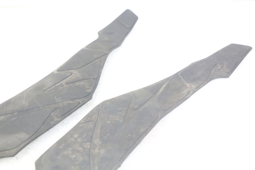 photo de VOETSTEUNMATTEN DAELIM S3 125 (2010 - 2017) - Zoom op gebruiksstaat