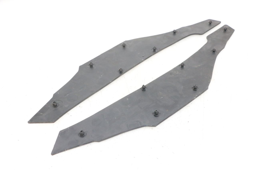 photo de VOETSTEUNMATTEN DAELIM S3 125 (2010 - 2017) - Detail van het onderdeel