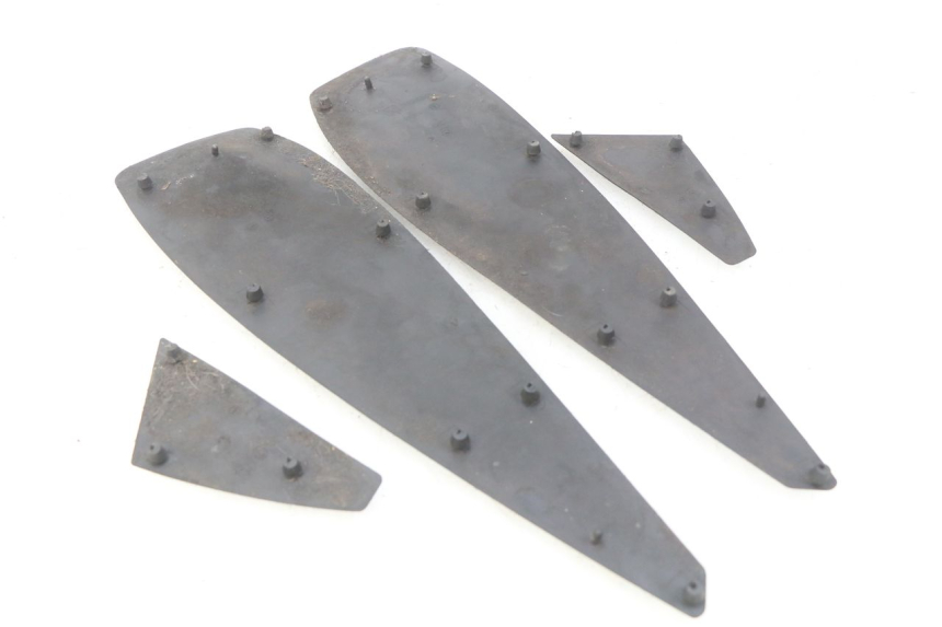 photo de VOETSTEUNMATTEN PEUGEOT SATELIS COMPRESSOR K15 125 (2006 - 2009) - Detail van het onderdeel