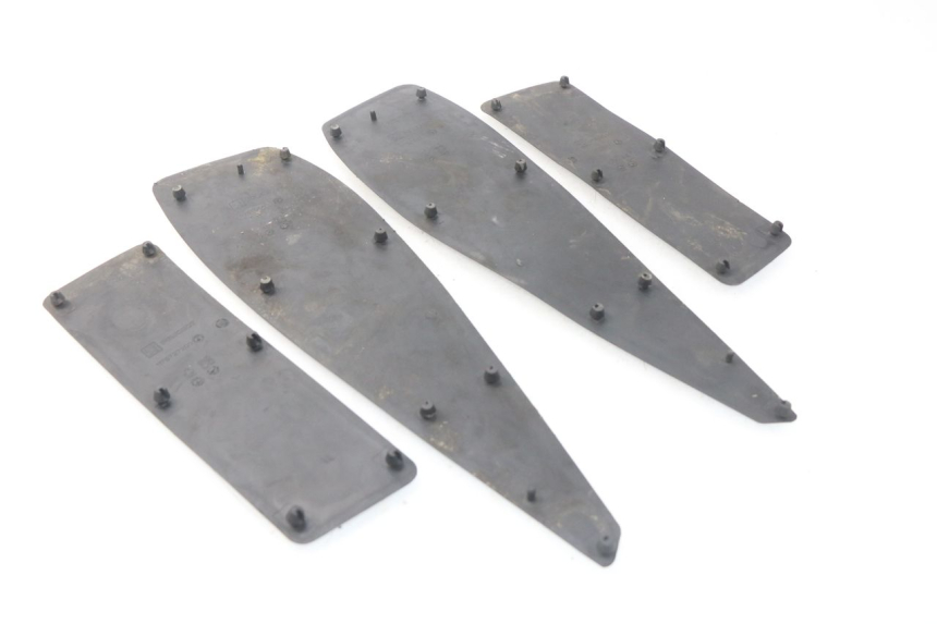 photo de VOETSTEUNMATTEN PEUGEOT SATELIS 300 (2012 - 2015) - Detail van het onderdeel