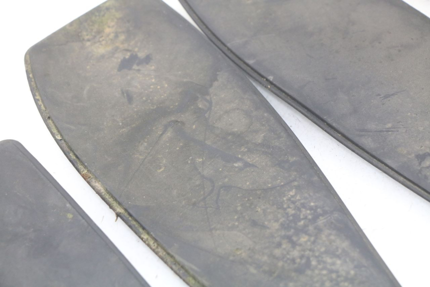 photo de VOETSTEUNMATTEN PEUGEOT SATELIS 300 (2012 - 2015) - Andere kijkhoek