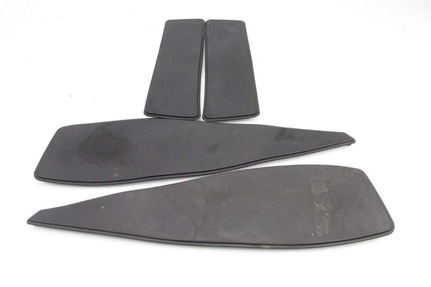 photo de VOETSTEPPENMAT PEUGEOT SATELIS 125 (2013 - 2018) - Hoofdaanzicht