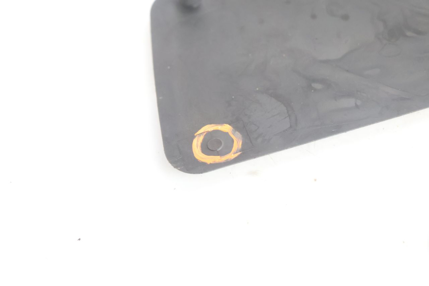 photo de VOETSTEUNMATTEN PEUGEOT SATELIS 125 (2006 - 2009) - Kenmerkende details