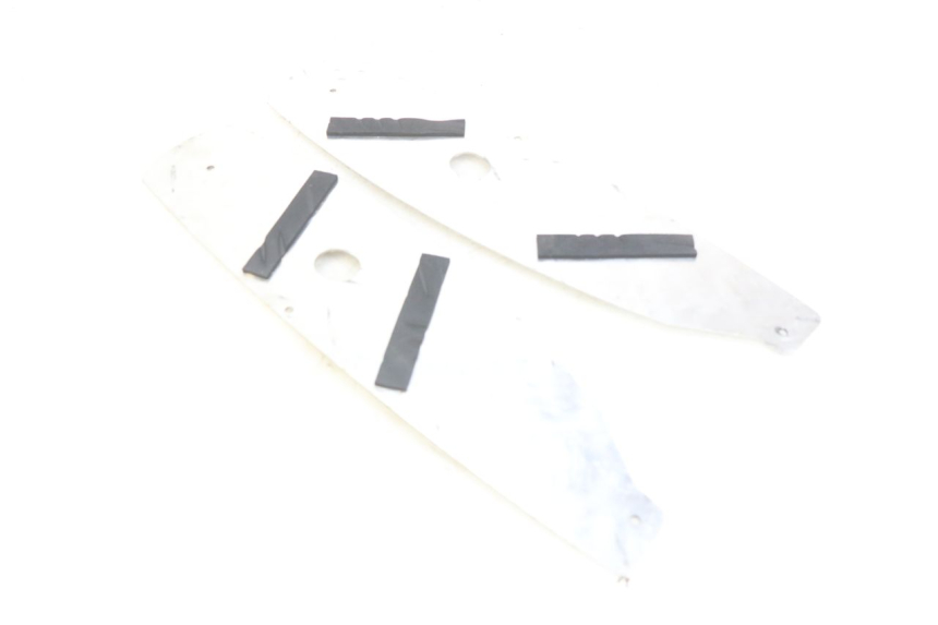 photo de VOETSTEUNMATTEN PEUGEOT SPEEDFIGHT 3 AIR 50 (2009 - 2015) - Zoom op gebruiksstaat