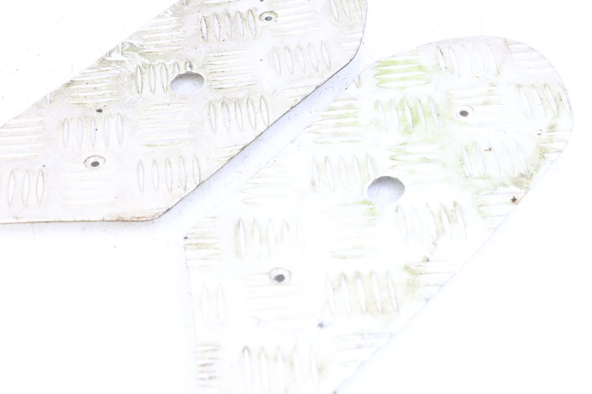 photo de VOETSTEPPENMAT PEUGEOT STREETZONE 2T 50 (2014 - 2019) - Zoom op gebruiksstaat